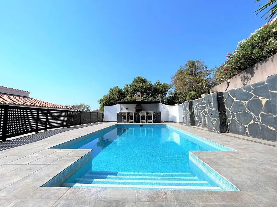Villa Cortes - 20 Minutes From Puerto Banus 에스테포나